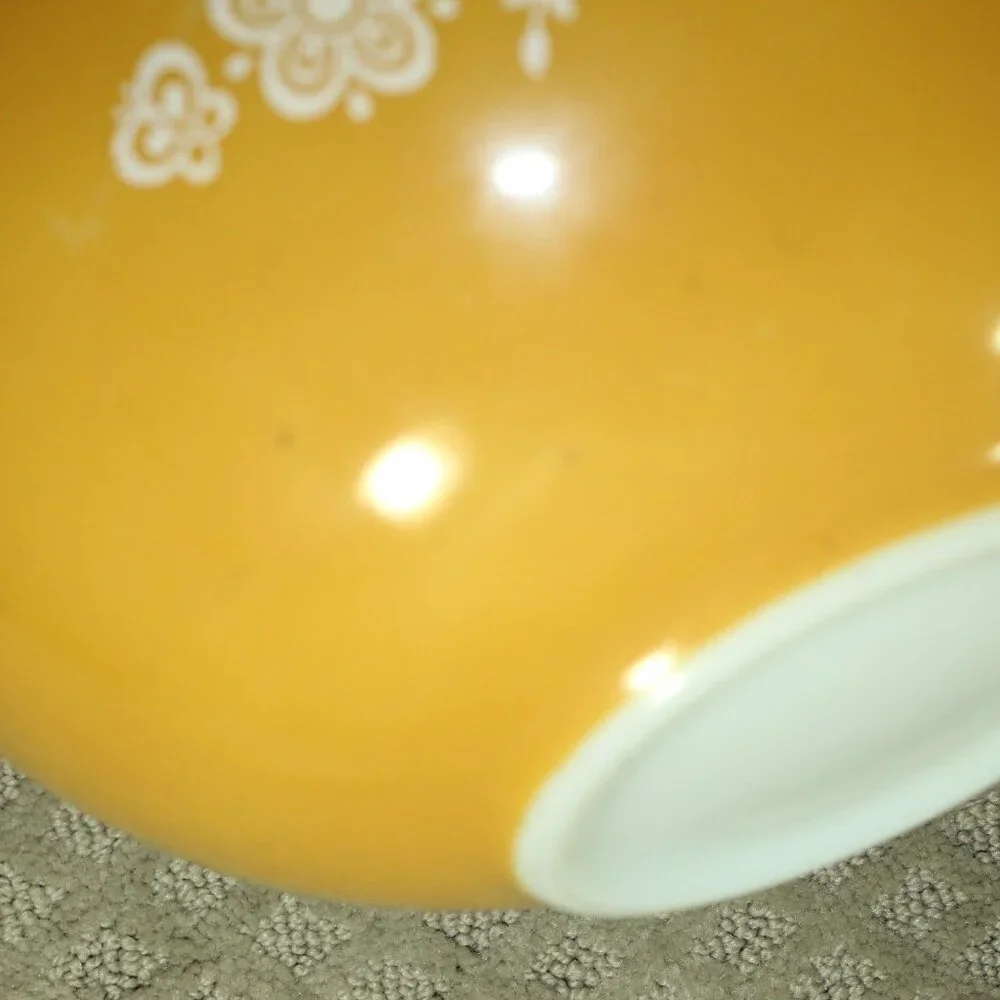 Vintage Pyrex Butterfly Cinderella Yellow 444 Mixing Bowl 4 Quart Size